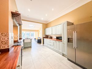 Photo 29- click for photo gallery